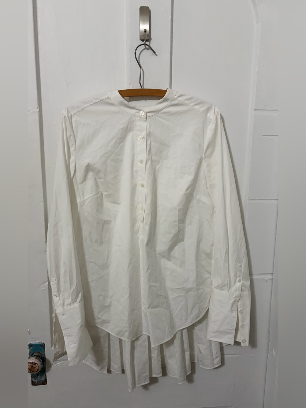 Veronica Beard Nica Hem White
Button-Up Blouse
